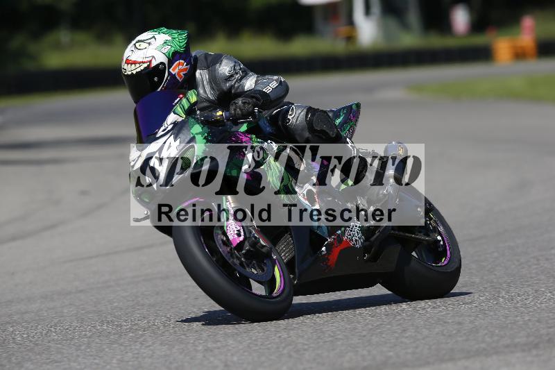 /Archiv-2024/29 12.06.2024 MOTO.CH Track Day ADR/Gruppe blau/114